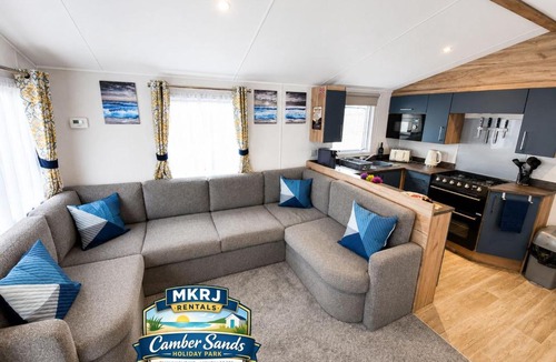 Camber Resort | MKRJ PREMIUM - Parkdean Camber Sands - sleeps 8 -En Suit- Pet Friendly - ww