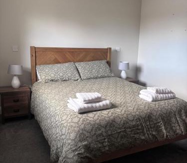 Knockaderry Cross Roads Apartment | Moate View Lodge