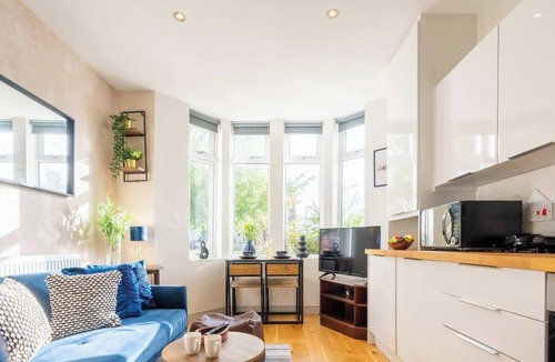 Grangetown Apartment | Modern 1BR Flat | Cardiff Castle & Stadium