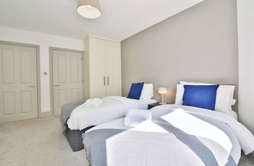 Clifton Apartment | Modern 2 bed flat close to the city centre
