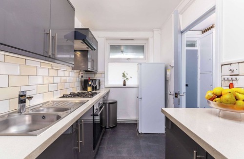 Cathedrals Apartment | Modern 4 Bed Apartment next to Borough Station