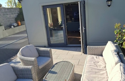 Kilkee House | Modern 4-bedroomed Detached House in Kilkee perfect location for Irish Open