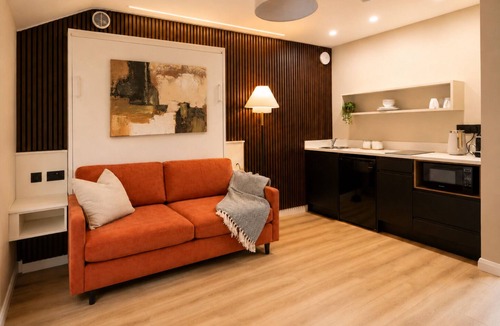 Westport Apartment | Modern Boutique Studio | Premium Shower + WiFi