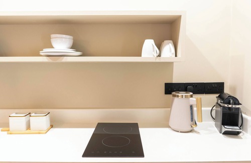 Westport Apartment | Modern Boutique Studio | Premium Shower + WiFi