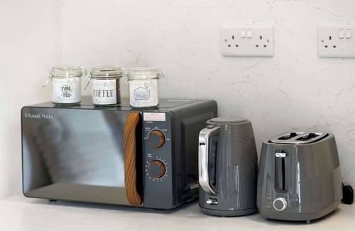 Portsmouth Apartment | Modern Dockside Apartment | Near Gunwharf Quays