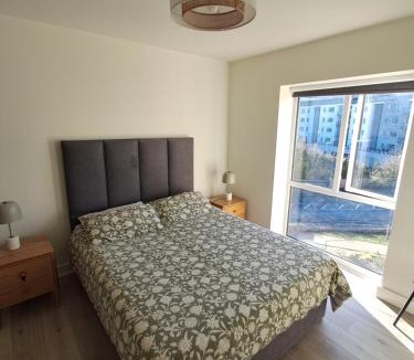 Sandyford House | Modern Ensuite King Bedroom in Sandyford