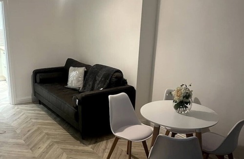 Rhondda Cottage | Modern welsh cottage