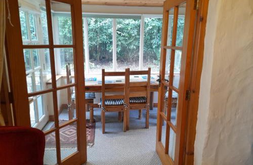 Craigavon Apartment | Moira Cottages at Berwickhall Sleeps 8