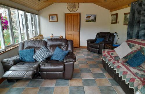 Craigavon Apartment | Moira Cottages at Berwickhall Sleeps 8