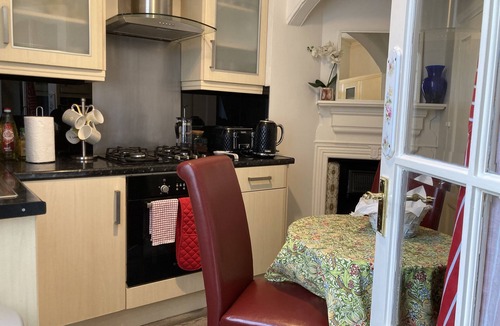 Belfast Apartment | Mountroyal Victorian Self Catering Apartments 3&4. (Sleeps9.)