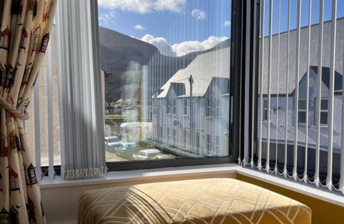 Newcastle Apartment | Mourneview Loft - Luxury Apartment