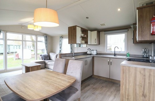 Great Houghton Cottage | MP61 MP BILLING AQUADROME HOLIDAY PARK in Little Billing
