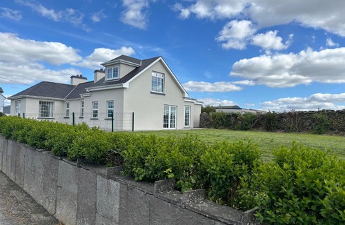 Liscannor House | Mullally House Liscannor (Wild Atlantic Way)