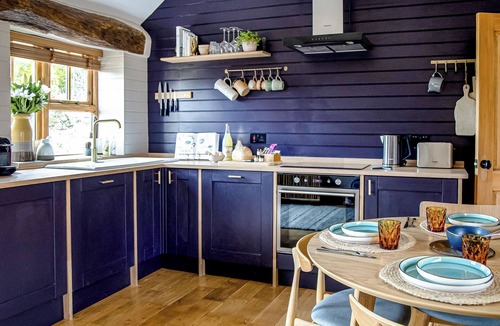 Bilting Cottage | North Stable at Crabtree Farm - UKC5376