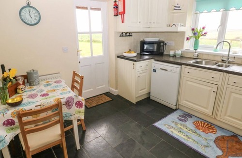 Angle Cottage | North Studdock Cottage, Pembroke