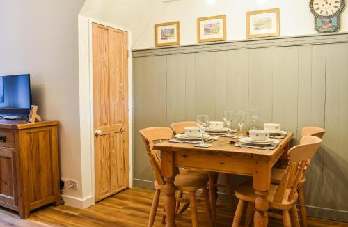 Fourstones Near Bentham House | Number 6 Uk33332
