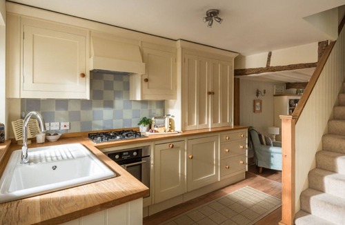 Bretforton Cottage | Old Fox Cottage - sleeps 4 guests in 2 bedrooms
