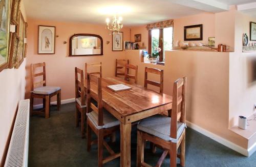 Warminster House | Oldfield