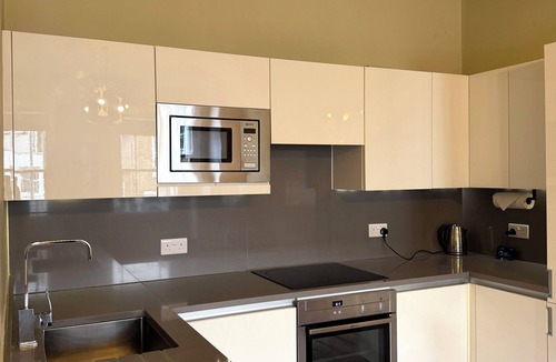 Brownswood Apartment | One bed flat five mins from tube, Islington