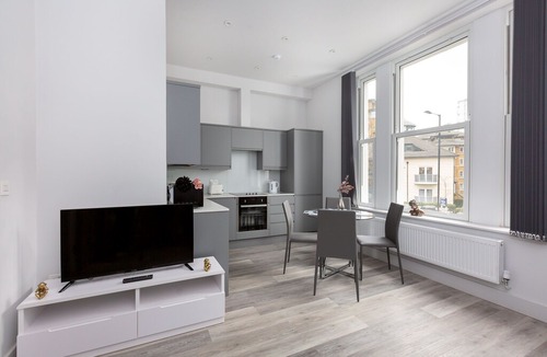 Westbourne Apartment | One Bedroom In Maida Vale Near Paddington