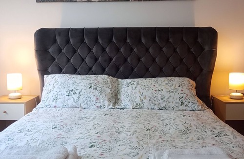 Headington Apartment | Oxfords 5* Luxury 2 bedroom apartment 4 +Pax and permit parking