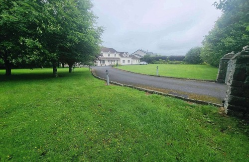 Clarinbridge Apartment | Oyster Hideaway - 1 Bedroom Apartment - Sleeps 2