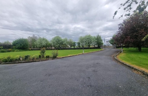 Clarinbridge House | Oyster Lodge shared accomadation