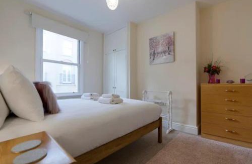 Cambridge City Centre House | Pass the Keys Modern and Spacious Terrace in Central Cambridge