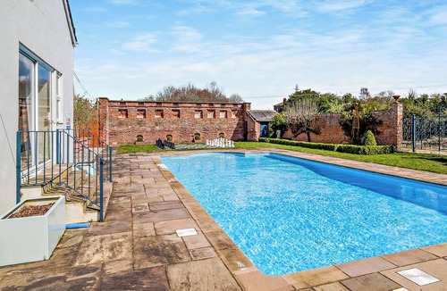 Saint Owens Cross Cottage | Pengethley Manor - UK39045