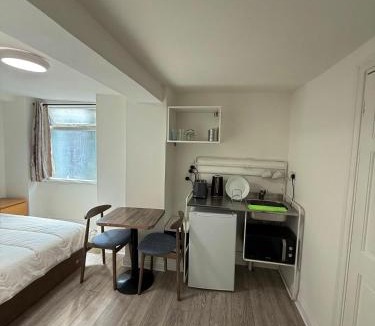 Ahascragh House | Pera2025