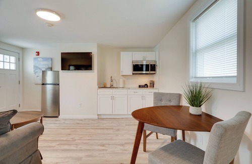 Wareham Apartment | Pet-friendly Wareham Retreat Near Onset Beach!