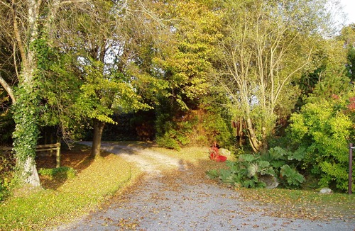 Pontyclun Cabin | 'PINELODGE', LLWYNAU FARM, LLANTRISANT - 12 MILES FROM CARDIFF. CF72 8LP. RCT.