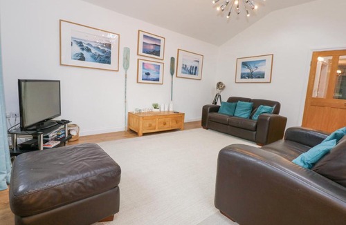 Beaumaris House | Pippin Cottage