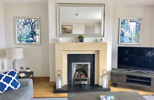 Portrush House | Portrush Golf House: Stunning 5 double bed house opposite Royal Portrush GC