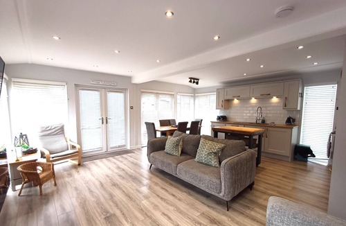 Troutbeck Bridge Cabin | Potters Lodge - a holiday lodge that sleeps 6 guests in 3 bedrooms