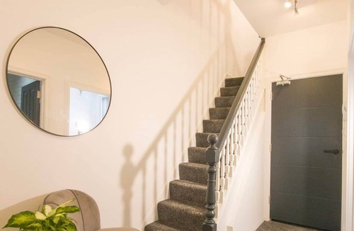 Riverside Apartment | Principality Suites (3 beds)