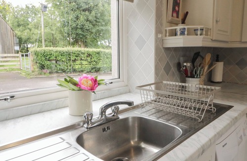 Omagh Cottage | RIVERDENE, pet friendly, with open fire in Mountjoy