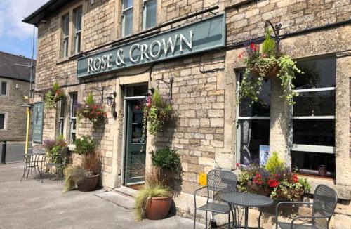 Shoscombe Bed & Breakfast | Rose And Crown