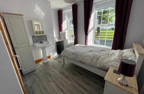 Lisnagunogue House | Rose Cottage