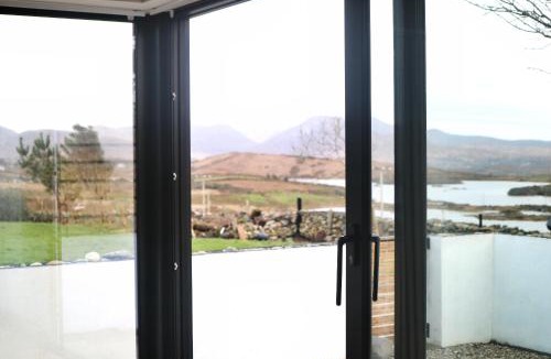 Renvyle Apartment | Rowan Beg Retreat Lake View Apartment