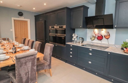 Muston Cottage | RUBY'S RETREAT, family friendly, country holiday cottage in Filey