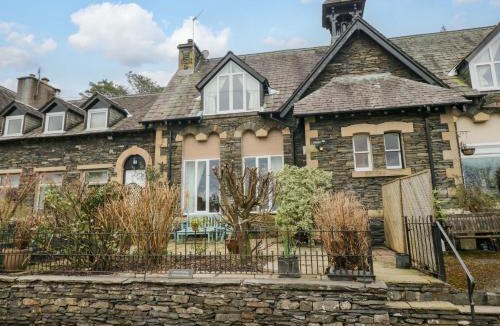 Troutbeck Bridge House | School Cottage