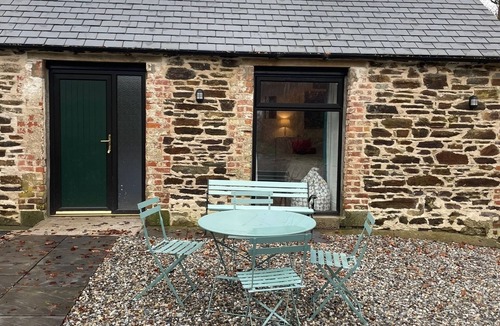 Crossabeg Apartment | Secluded Pet Friendly Studio Apartment