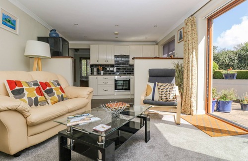 Truro Cottage | SILVERWELL FORGE, pet friendly, with a garden in St Agnes