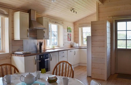 Kirkbean Cottage | Skylark Lodge - a log chalet that sleeps 4 guests in 2 bedrooms