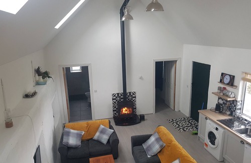 Ballyduff House | Sleeps5-200yrFarmhouse-FreeParking-Garden