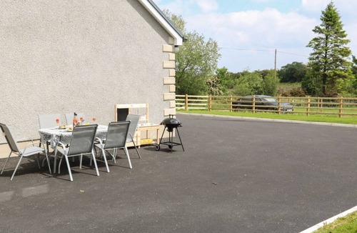 Magherafelt House | Slieve Gallion Cottage, Moneymore