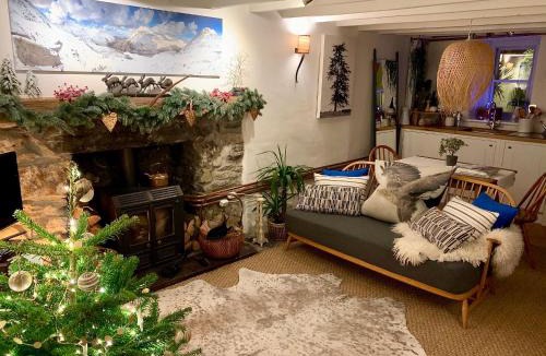 Beddgelert House | Snowdonia Stone Cottage