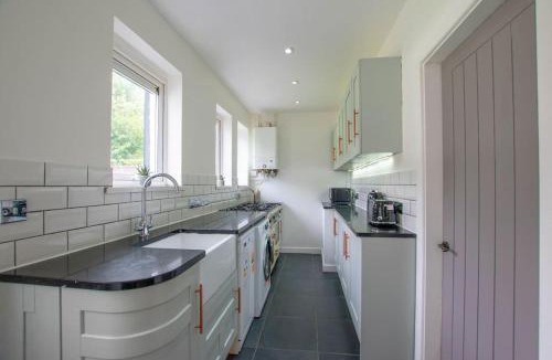 Canton House | Sophisticated Home with Beautiful & Large Garden