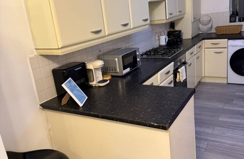 Chorlton-on-Medlock House | Spacious 4-bedroom house in fabulous Manchester with WiFi, AC
